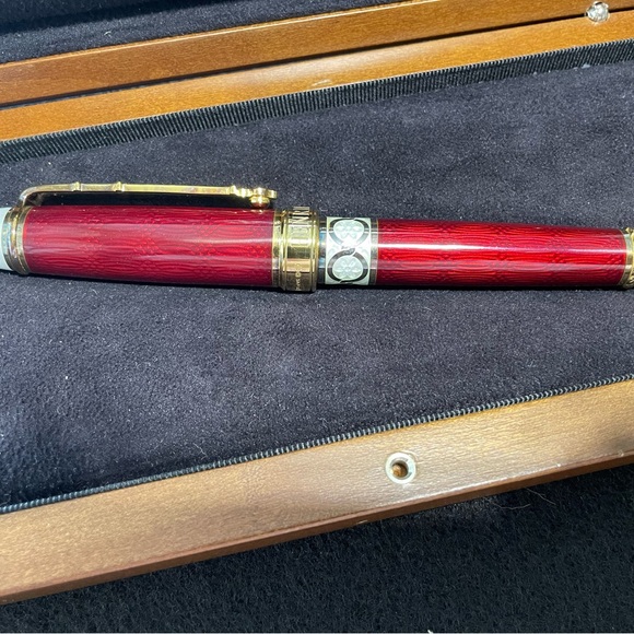 Henrik Wigstrom fountain pen by David Oscarson - Picture 4 of 13